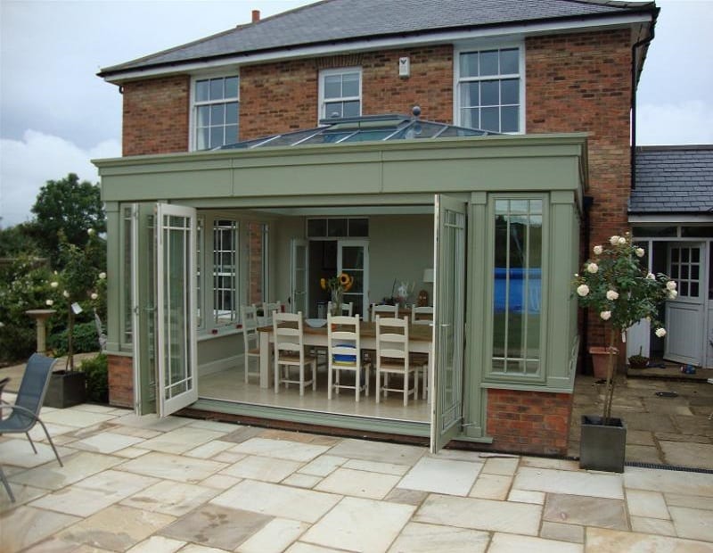 the difference between an Orangery and a Conservatory